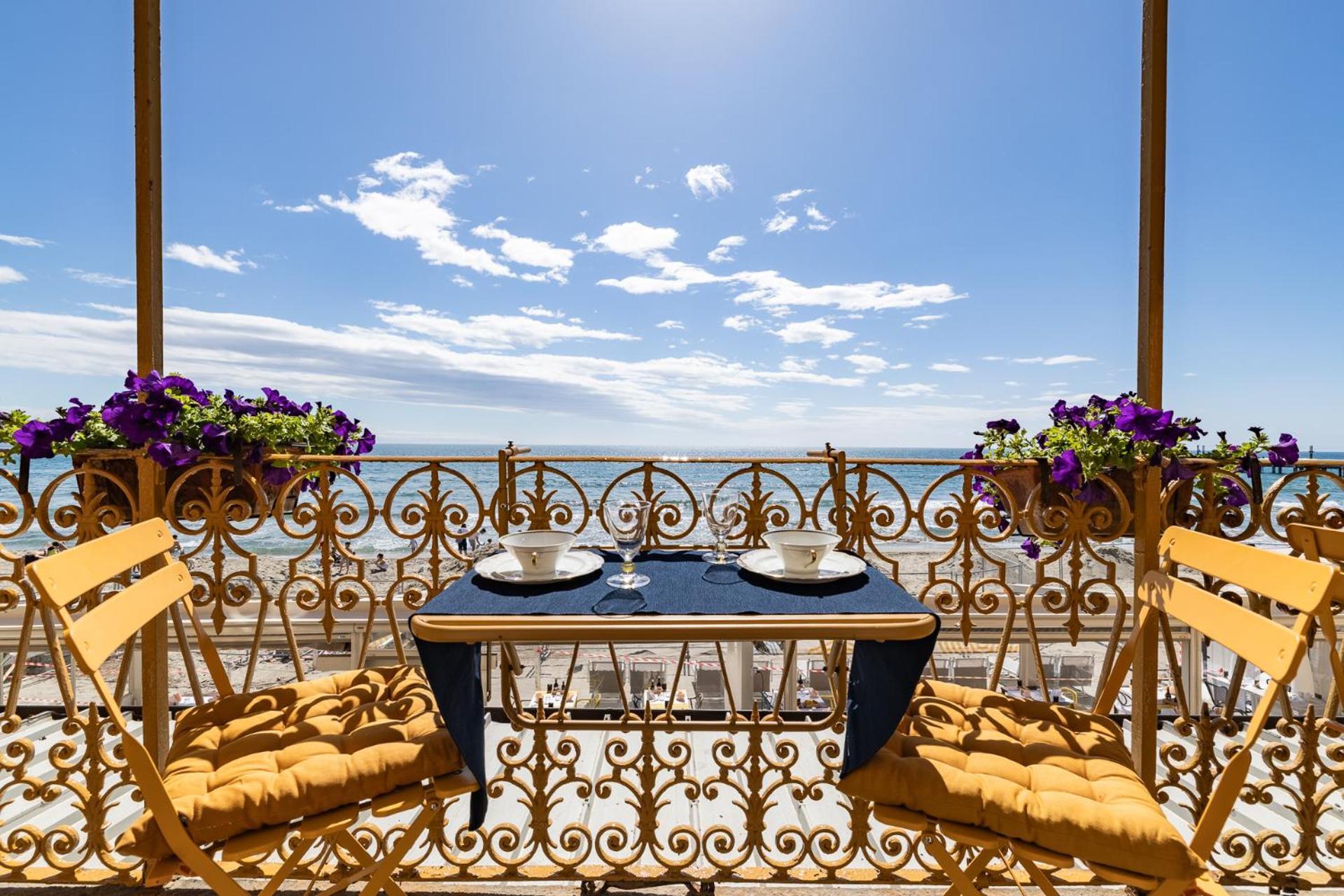 Casa D'Artista B&B Di Charme Аласио Екстериор снимка